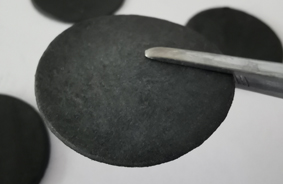 碳纖(xian)維導熱膠片