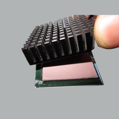 導熱矽膠墊(nian)片