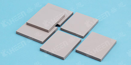 無(wu)矽導熱(re)墊片