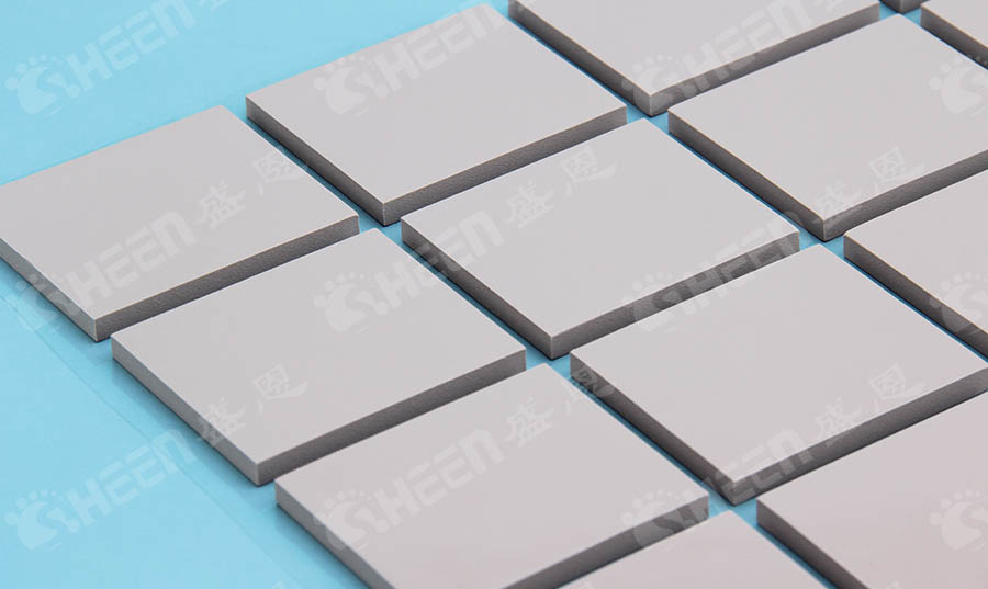 導熱(re)矽膠墊(nian)片在電(diàn)池管理(lǐ)系統中(zhōng)的關鍵(jiàn)應用