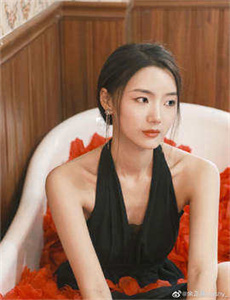 《gogogo高清免费完整-出轨的女人 电影 2011》