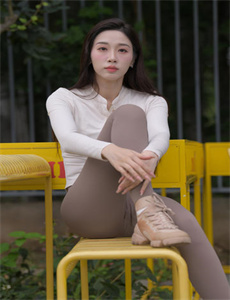 《骚片AV蜜桃精品一区-爸爸去哪儿啊》