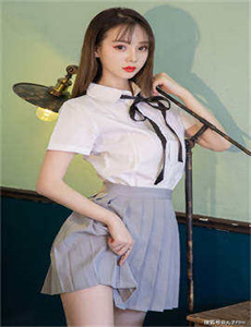 《美女被男人肌肌捅破了-老师摸自己下面摸出白浆视频》
